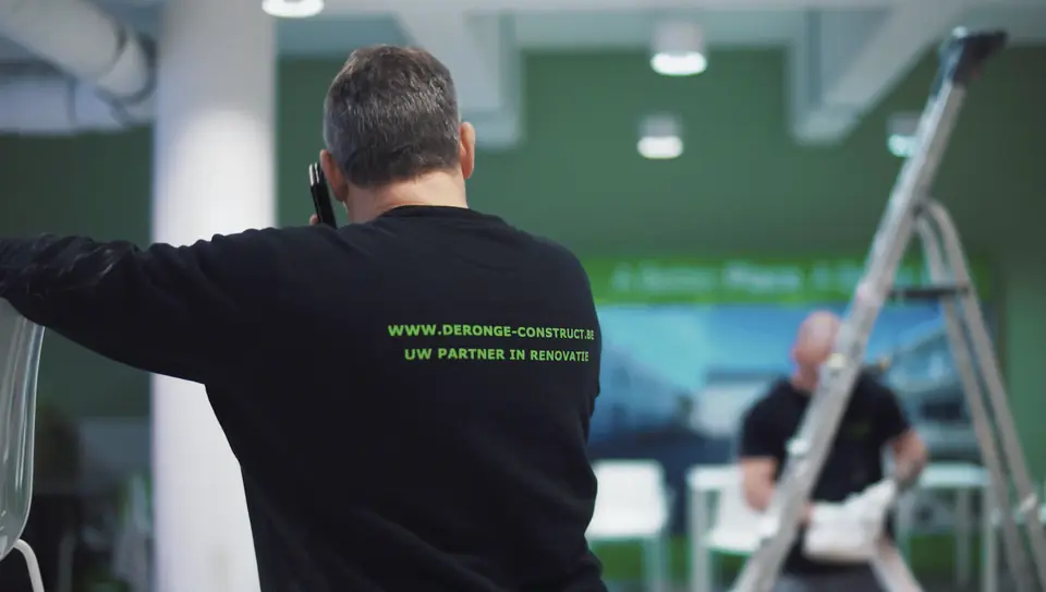Medewerkers van Deronge Construct aan het werk